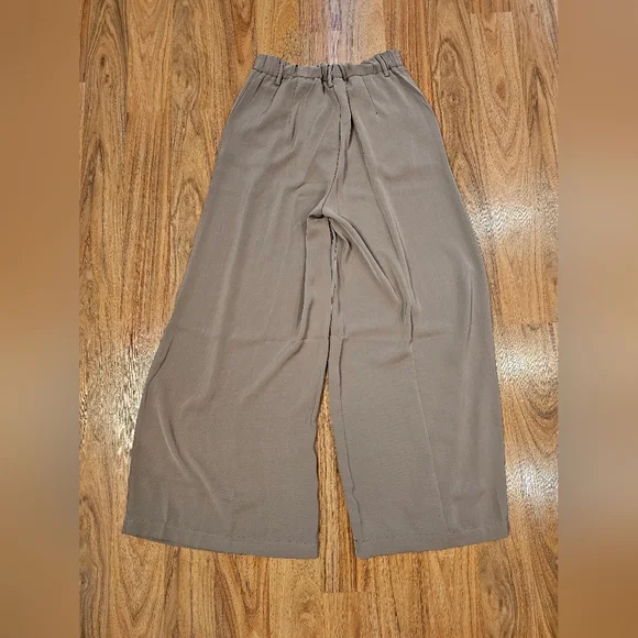 Tronjori Tan Flowy Wide-Leg Pants NWT - Picture 5 of 12